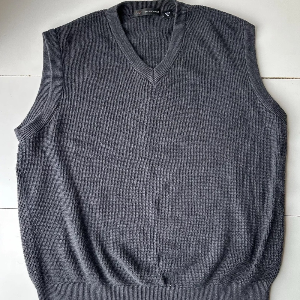 Greg Norman Mens Sz M Gray V Neck Knit Sweater